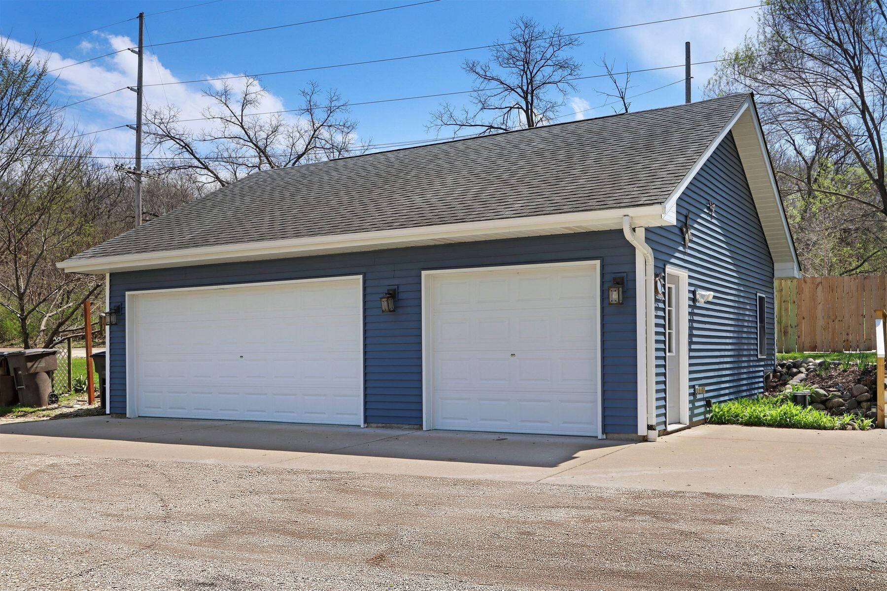W4226 West End Road Geneva, WI 53147 - Photo 42 of 52 3-Car Garage