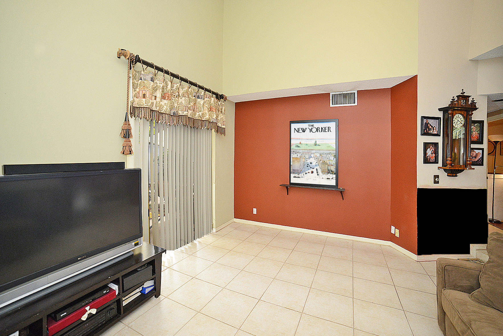 23016 Via Stel Boca Raton, FL 33433 - Photo 17 of 25 via stel family room2