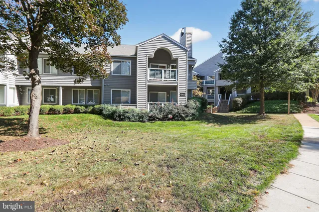 $2,000 | 1502 Summerchase Court, Reston, VA 20194