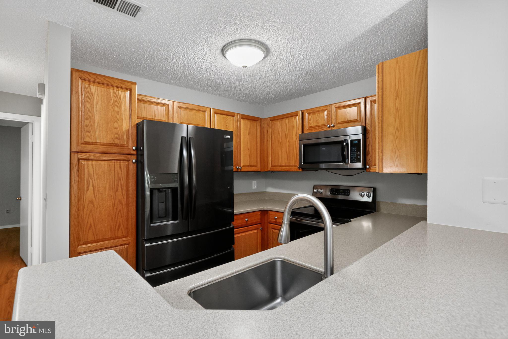 1502 Summerchase Court Reston, VA 20194 - Photo 2 of 15