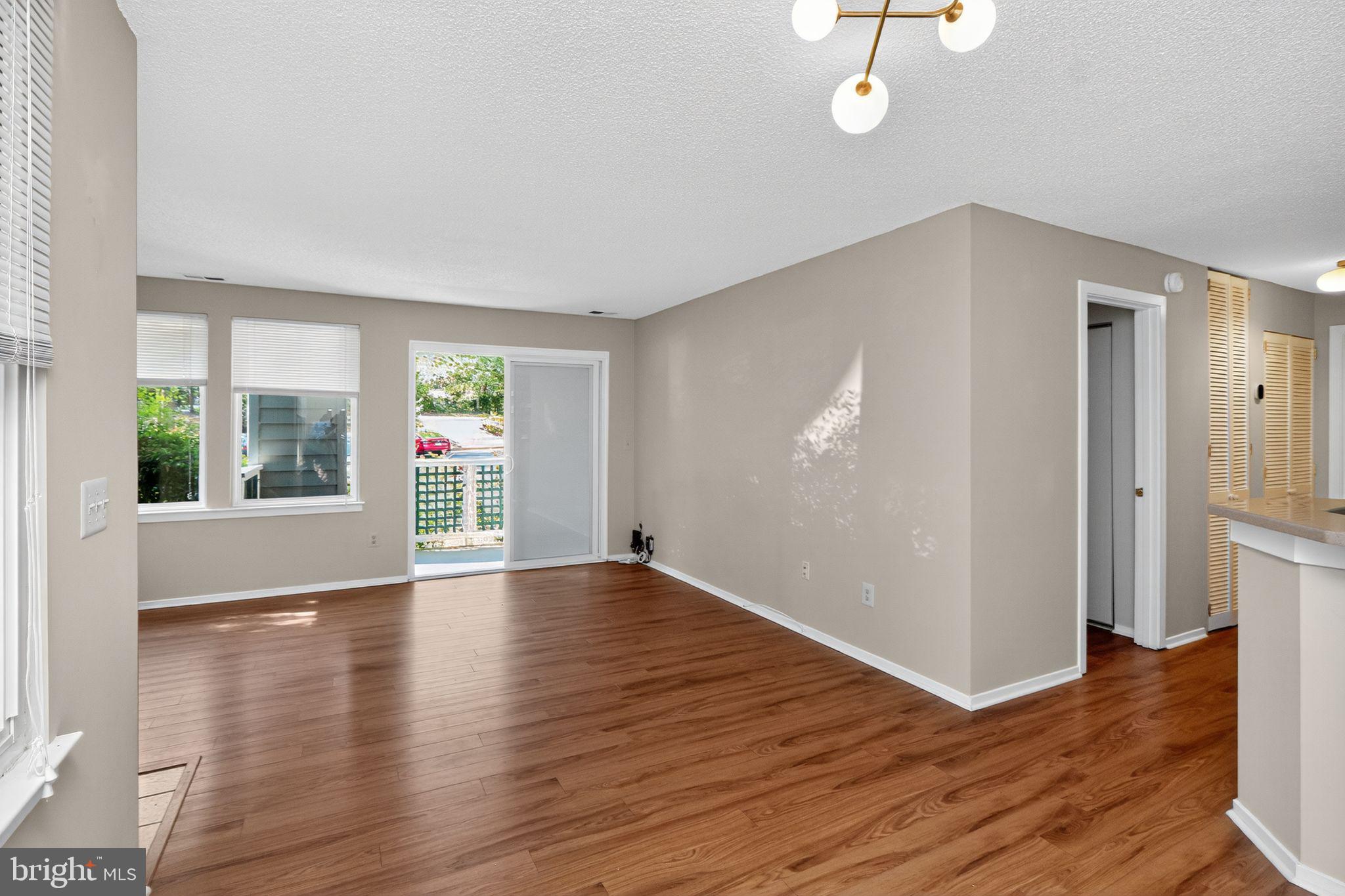 1502 Summerchase Court Reston, VA 20194 - Photo 5 of 15