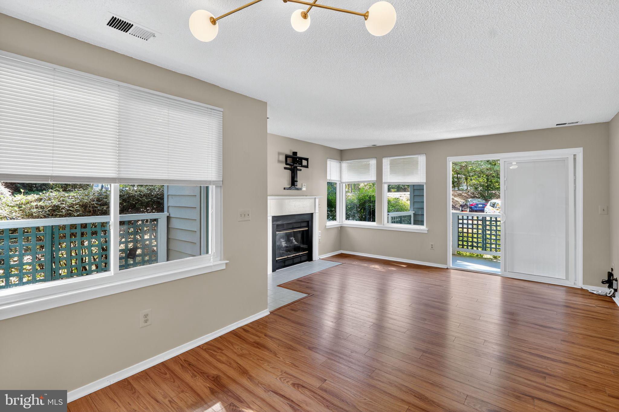 1502 Summerchase Court Reston, VA 20194 - Photo 6 of 15