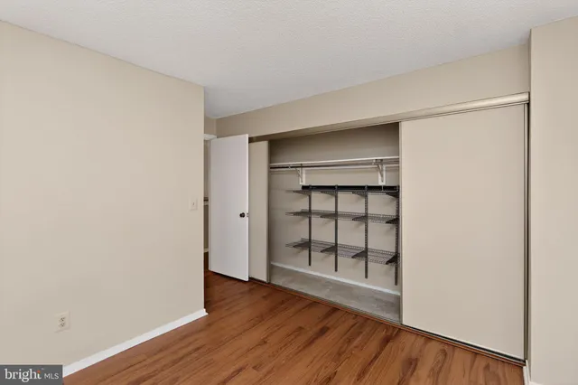 $2,000 | 1502 Summerchase Court, Reston, VA 20194