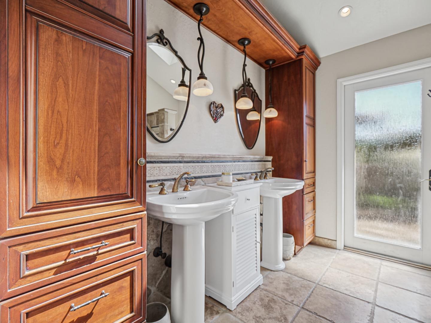 4456 Merlin Way Soquel, CA 95073 - Photo 38 of 75 Gallery Image 38