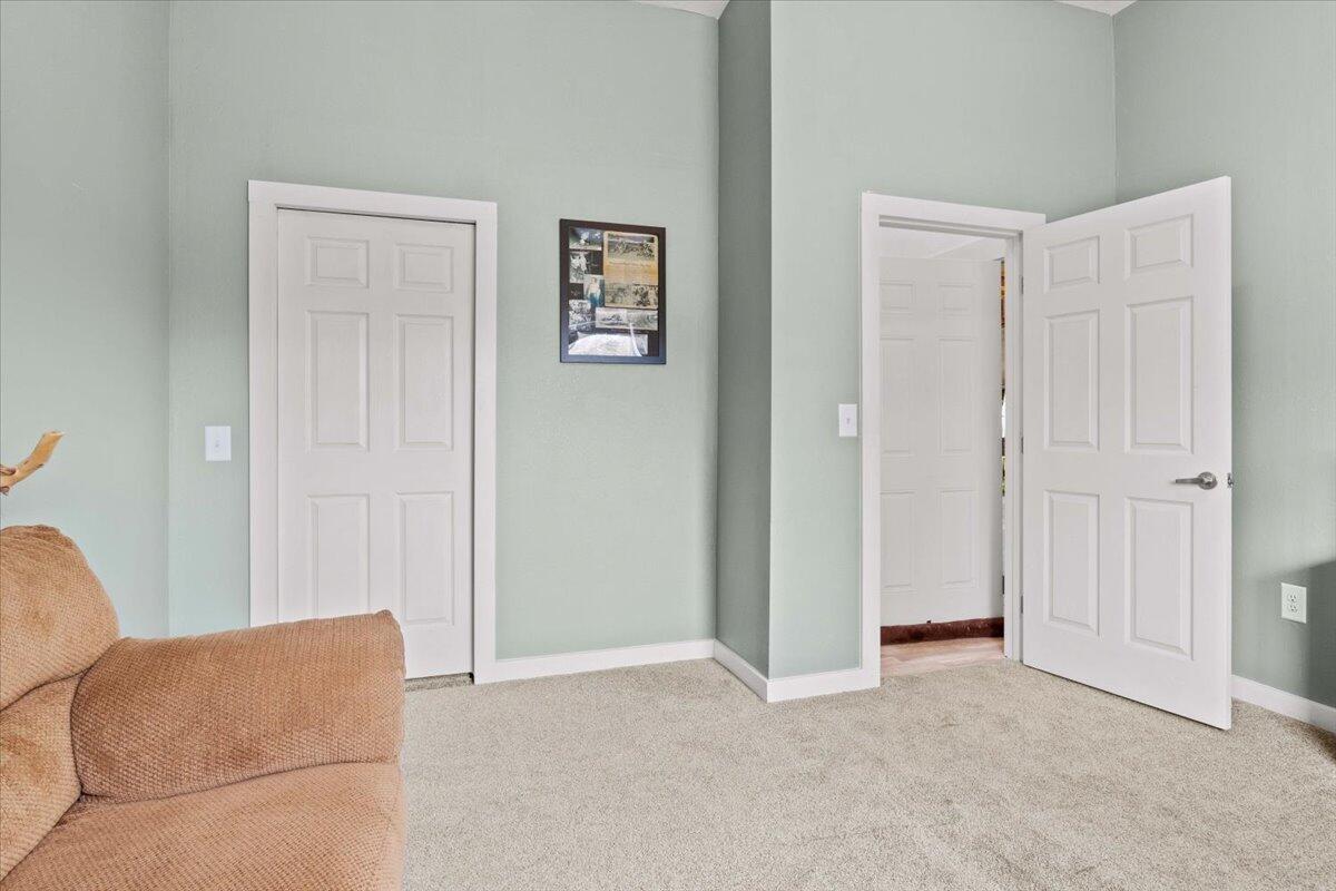 22835 Rodeo Court Bend, OR 97701 - Photo 35 of 51 60-22835 Rodeo Ct-60