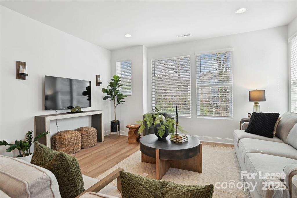 6134 Wilora Lake Road Charlotte, NC 28212 - Photo 8 of 21