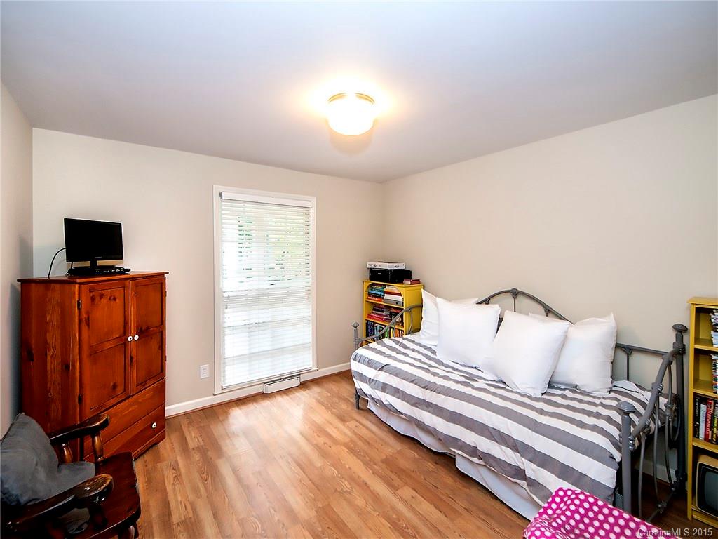 4001 Sulkirk Road Charlotte, NC 28210 - Photo 12 of 21 Gallery Image 12