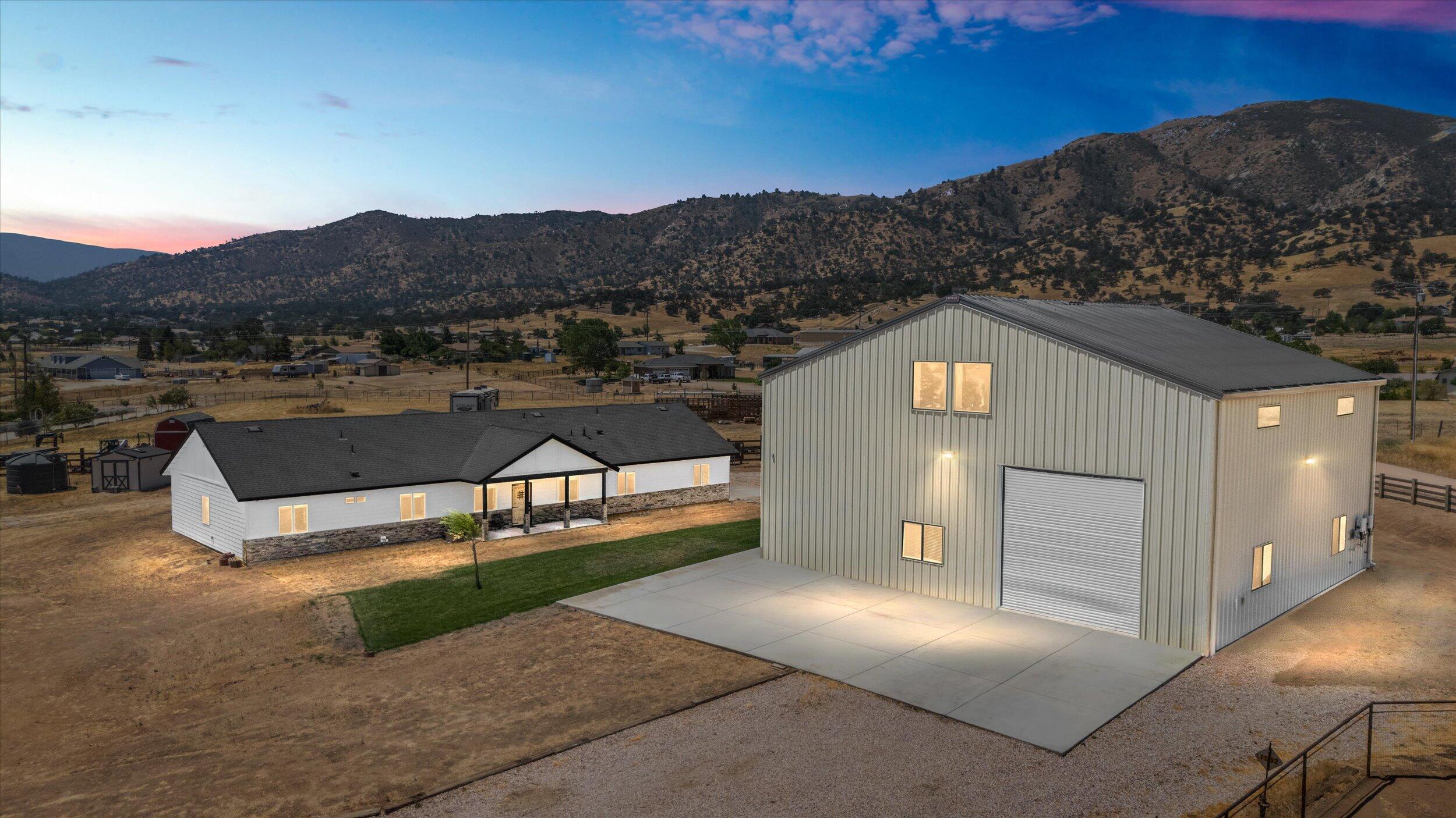 21736 Pinon Canyon Road Tehachapi, CA 93561 - Photo 1 of 41 02-