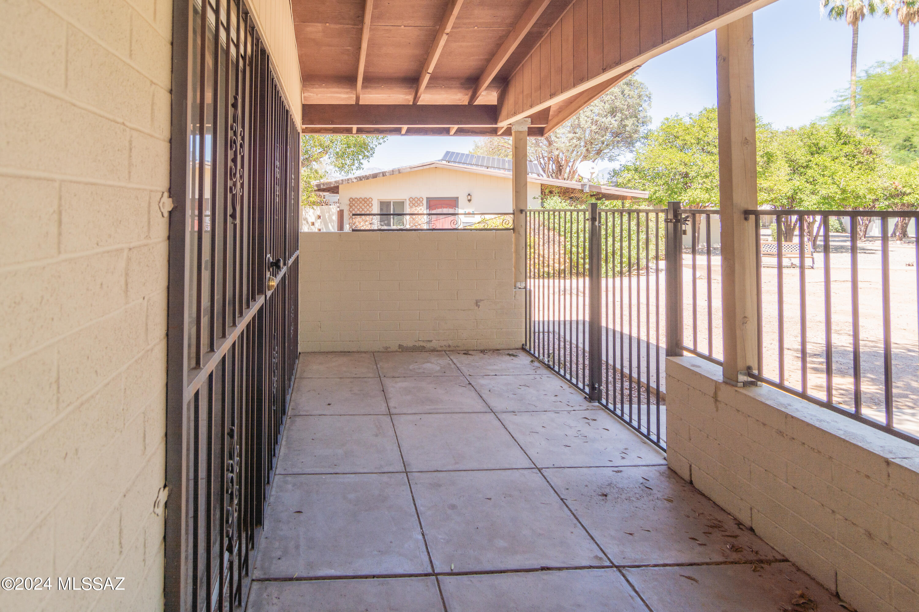 1002 South Kolb Road, Unit 11 Tucson, AZ 85710 - Photo 4 of 16 Gallery Image 4