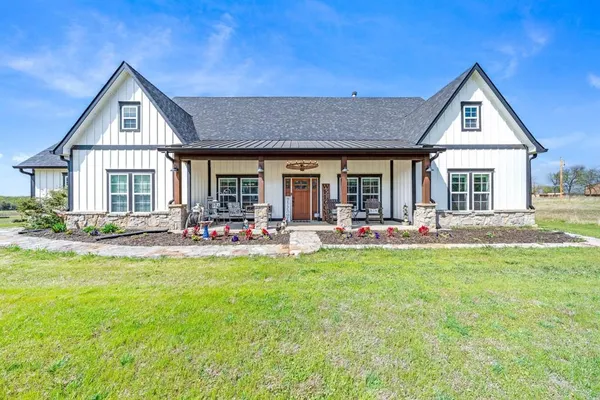 $599,000 | 4886 County Road 1037, Celeste, TX 75423