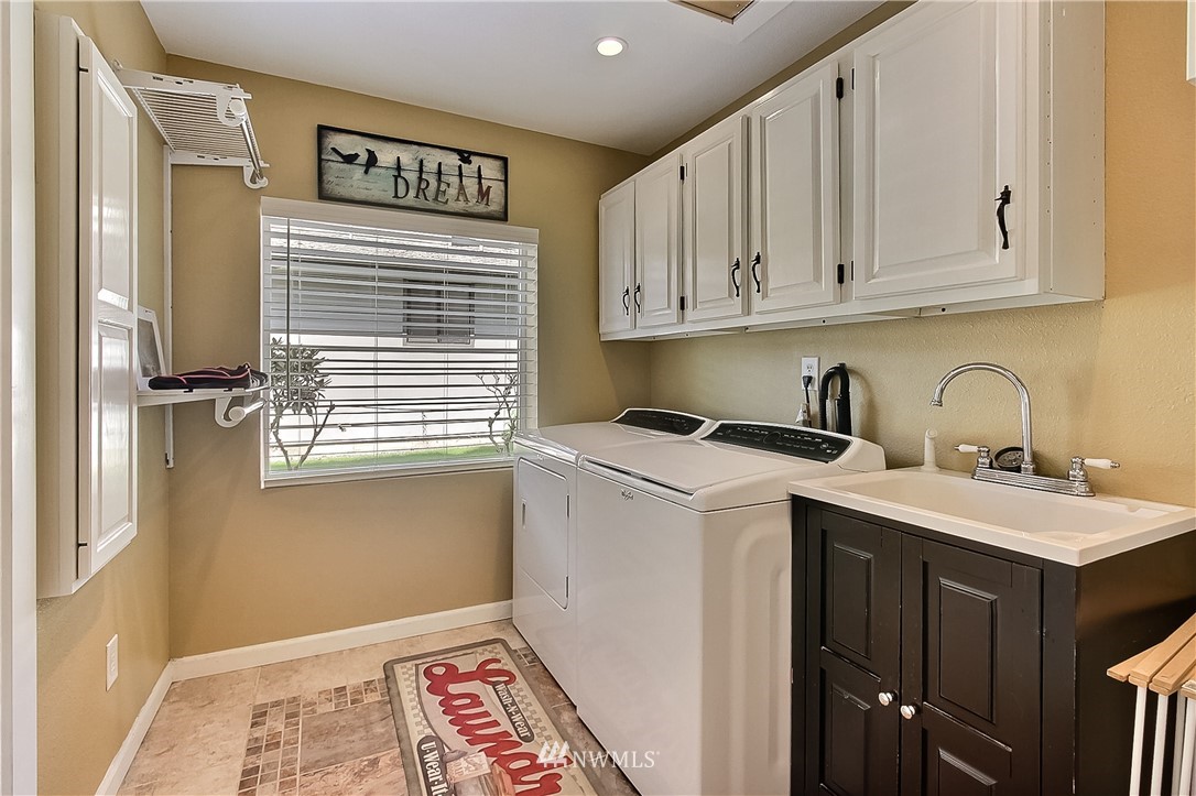 2024 Channel Road East Lake Tapps, WA 98391 - Photo 17 of 26