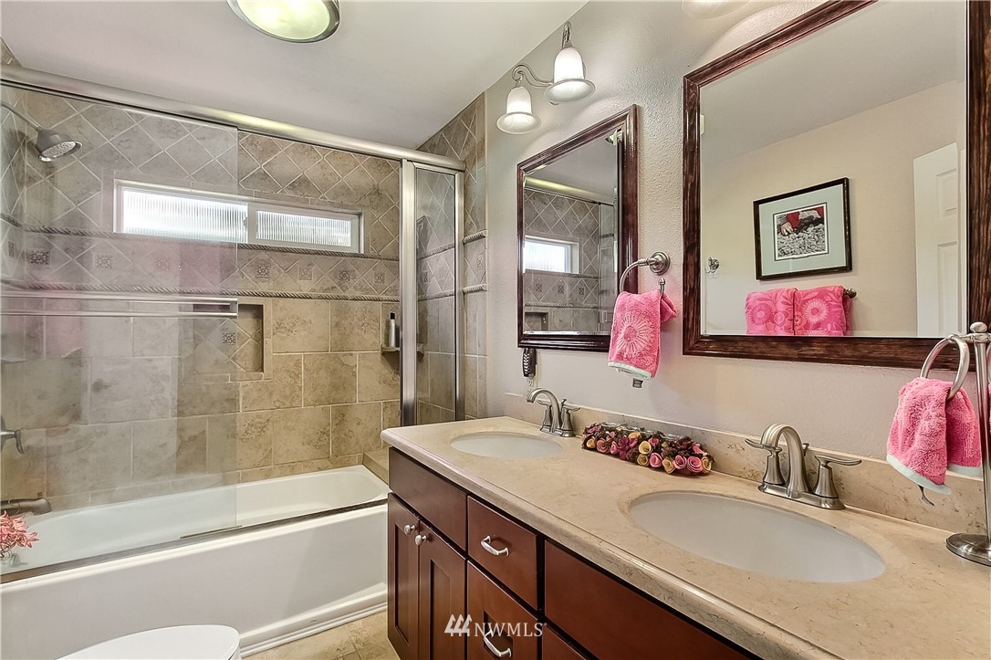 2024 Channel Road East Lake Tapps, WA 98391 - Photo 20 of 26