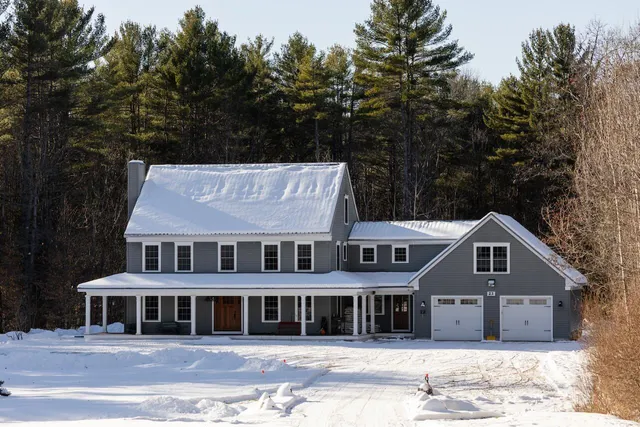 $660,000 | 23 Quarterhorse Drive, Bridgton, ME 04009