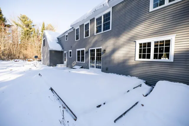 $660,000 | 23 Quarterhorse Drive, Bridgton, ME 04009