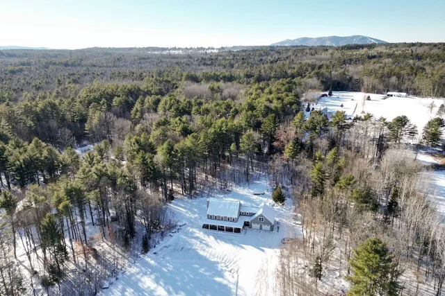 $660,000 | 23 Quarterhorse Drive, Bridgton, ME 04009