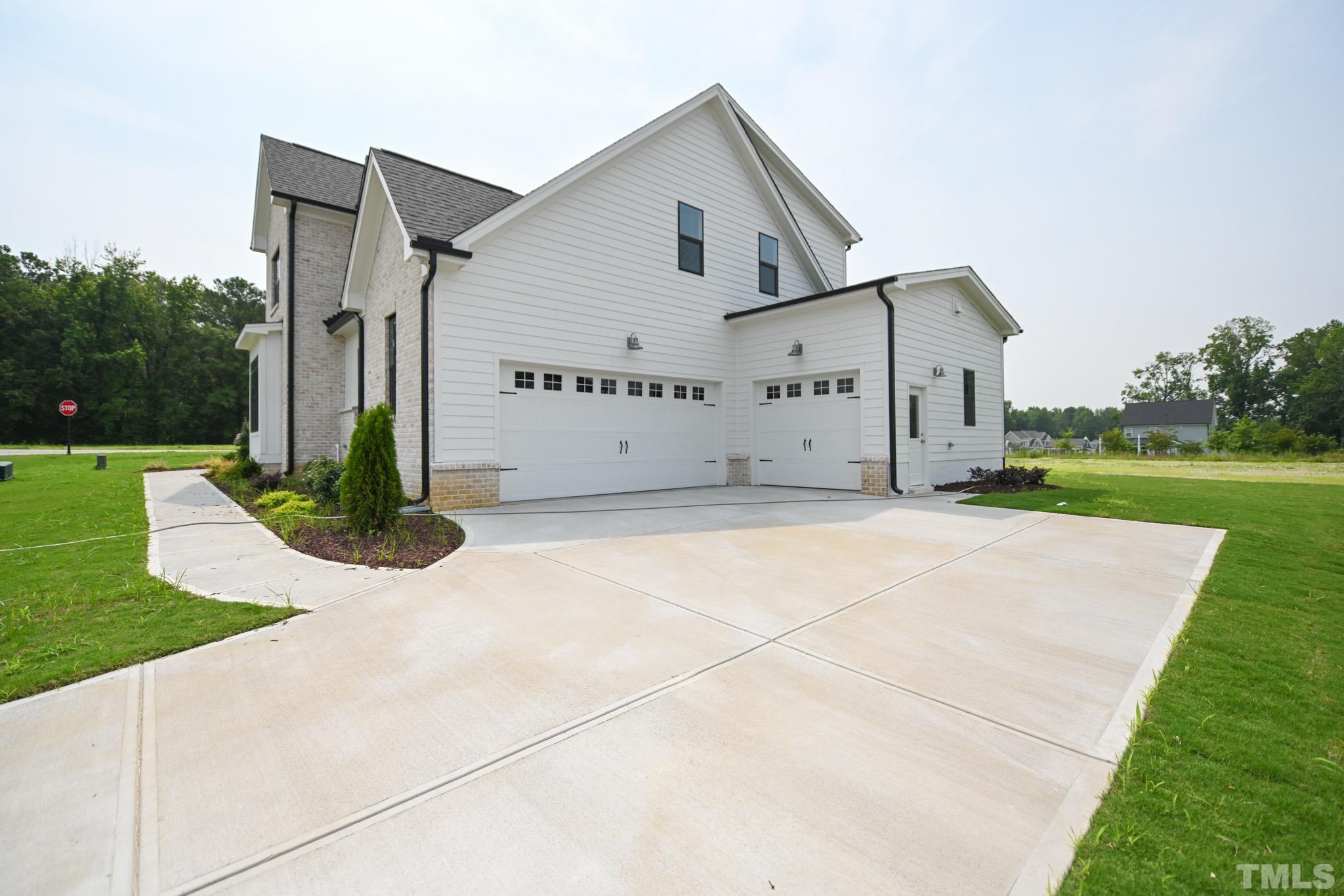 21 Maeview Lane Raleigh, NC 27603 - Photo 5 of 56 Gallery Image 5