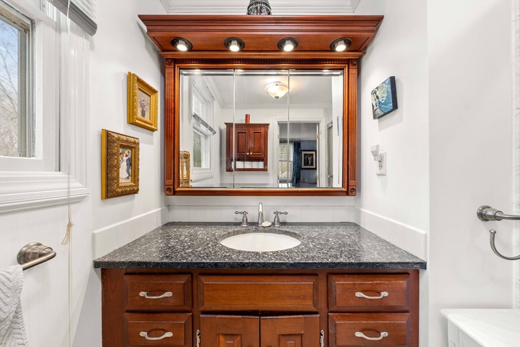 12 Inverness Circle Boxford, MA 01921 - Photo 18 of 32