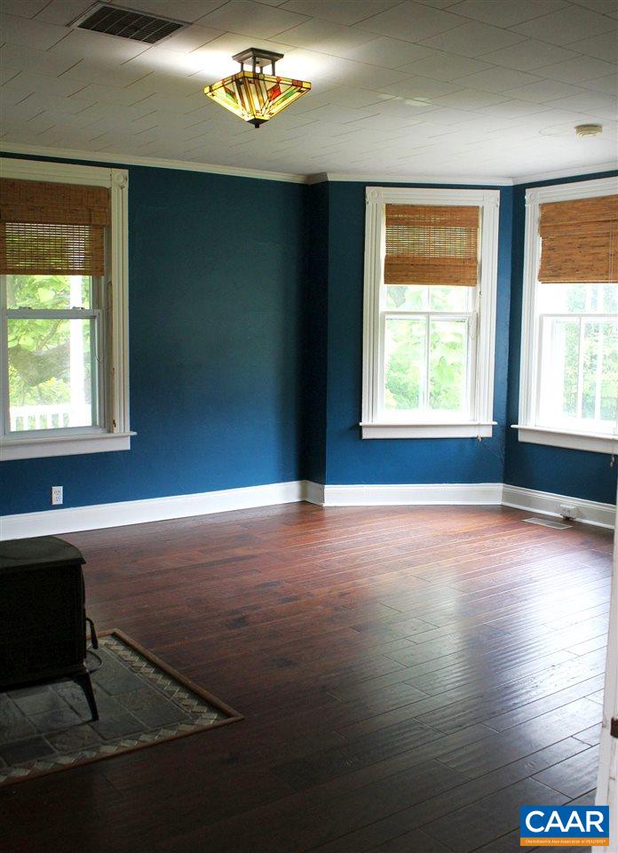 382 Fairburn Road Mount Solon, VA 22843 - Photo 8 of 13 Gallery Image 8