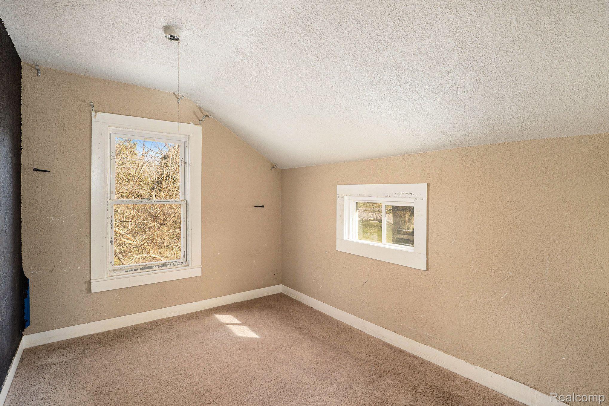 2033 Imlay City Road Lapeer, MI 48446 - Photo 16 of 33 Gallery Image 16