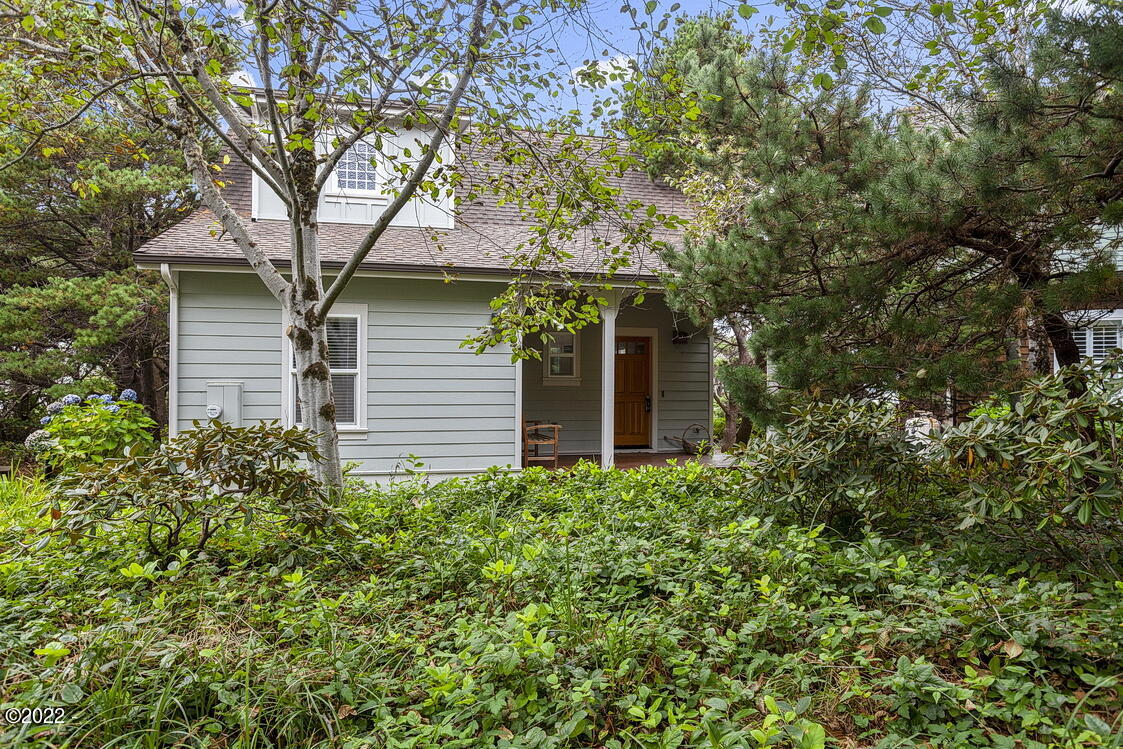 2140 Overleaf Loop Yachats, OR 97498 - Photo 3 of 29 Front Of Home