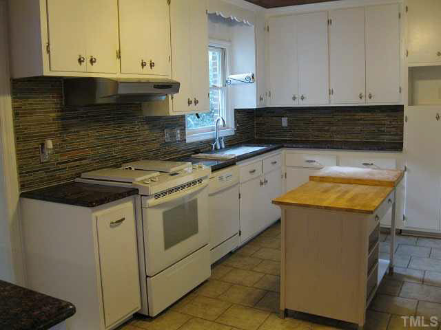 3508 Duke Homestead Road Durham, NC 27704 - Photo 3 of 17 Kitchen