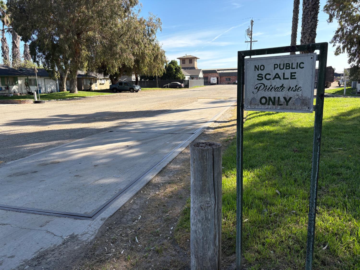 24916 Manteca Road Manteca, CA 95337 - Photo 11 of 16 a view of a street with houses