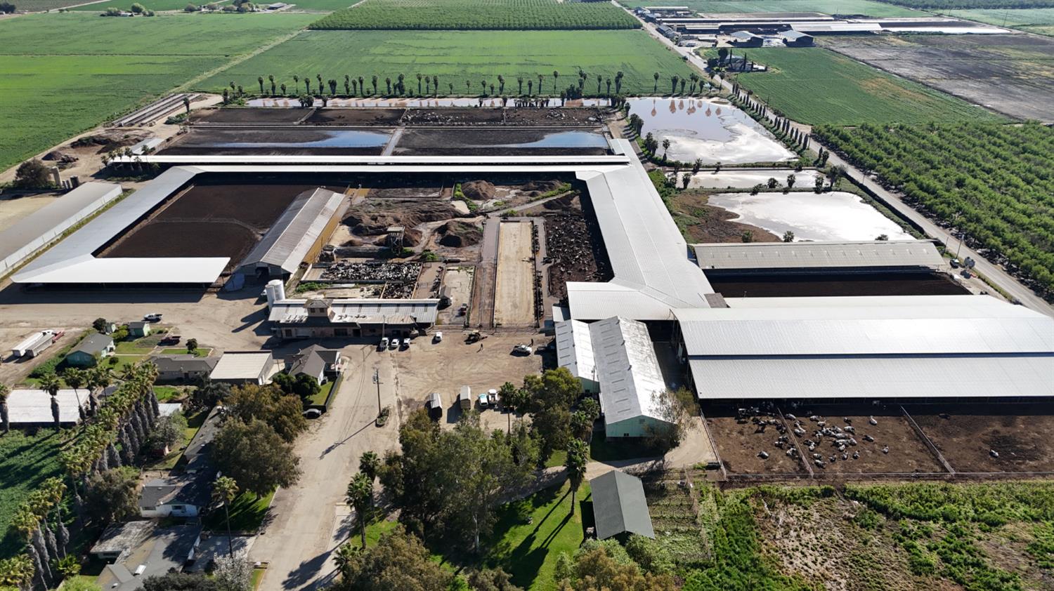 24916 Manteca Road Manteca, CA 95337 - Photo 3 of 16 a view of outdoor space swimming pool and outdoor seating