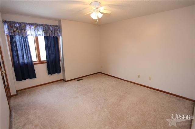 1815 Oakville Road Fort Wayne, IN 46818 - Photo 21 of 26