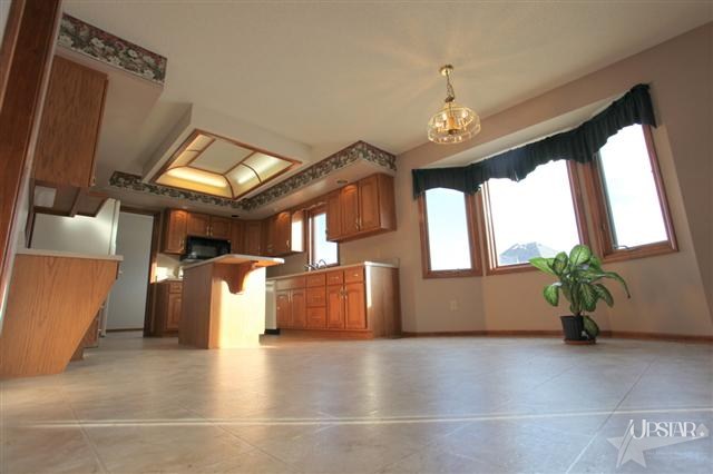 1815 Oakville Road Fort Wayne, IN 46818 - Photo 7 of 26