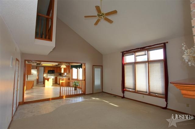 1815 Oakville Road Fort Wayne, IN 46818 - Photo 10 of 26