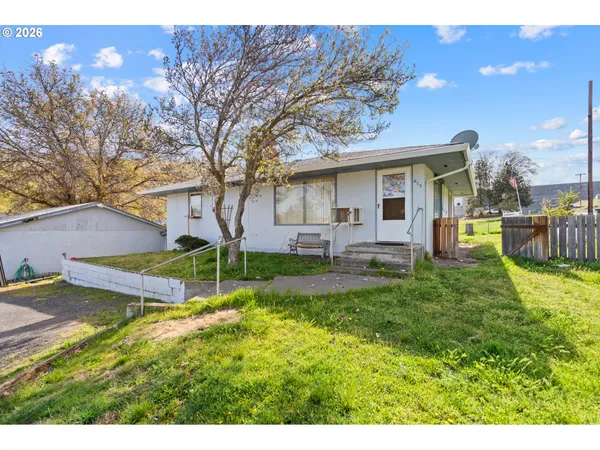 $199,000 | 615 Cowins Street, Heppner, OR 97836