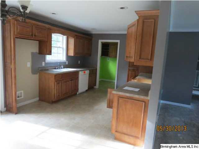92 Evans Circle Jasper, AL 35501 - Photo 7 of 14