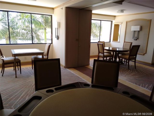 $565,000 | 19667 Turnberry Way, Unit 19K, Aventura, FL 33180