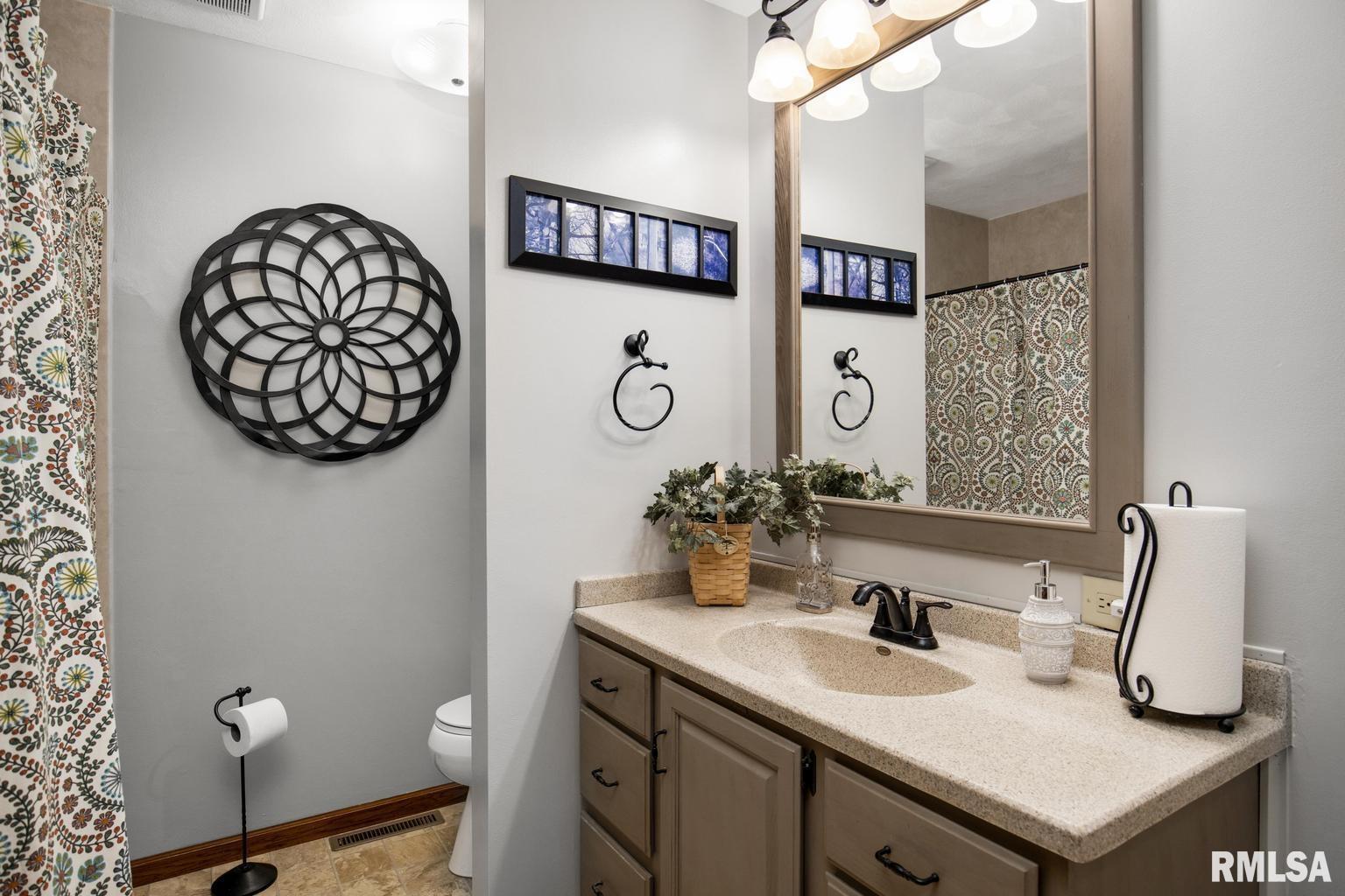 1104 Tottenham Court Washington, IL 61571 - Photo 26 of 46 Gallery Image 26