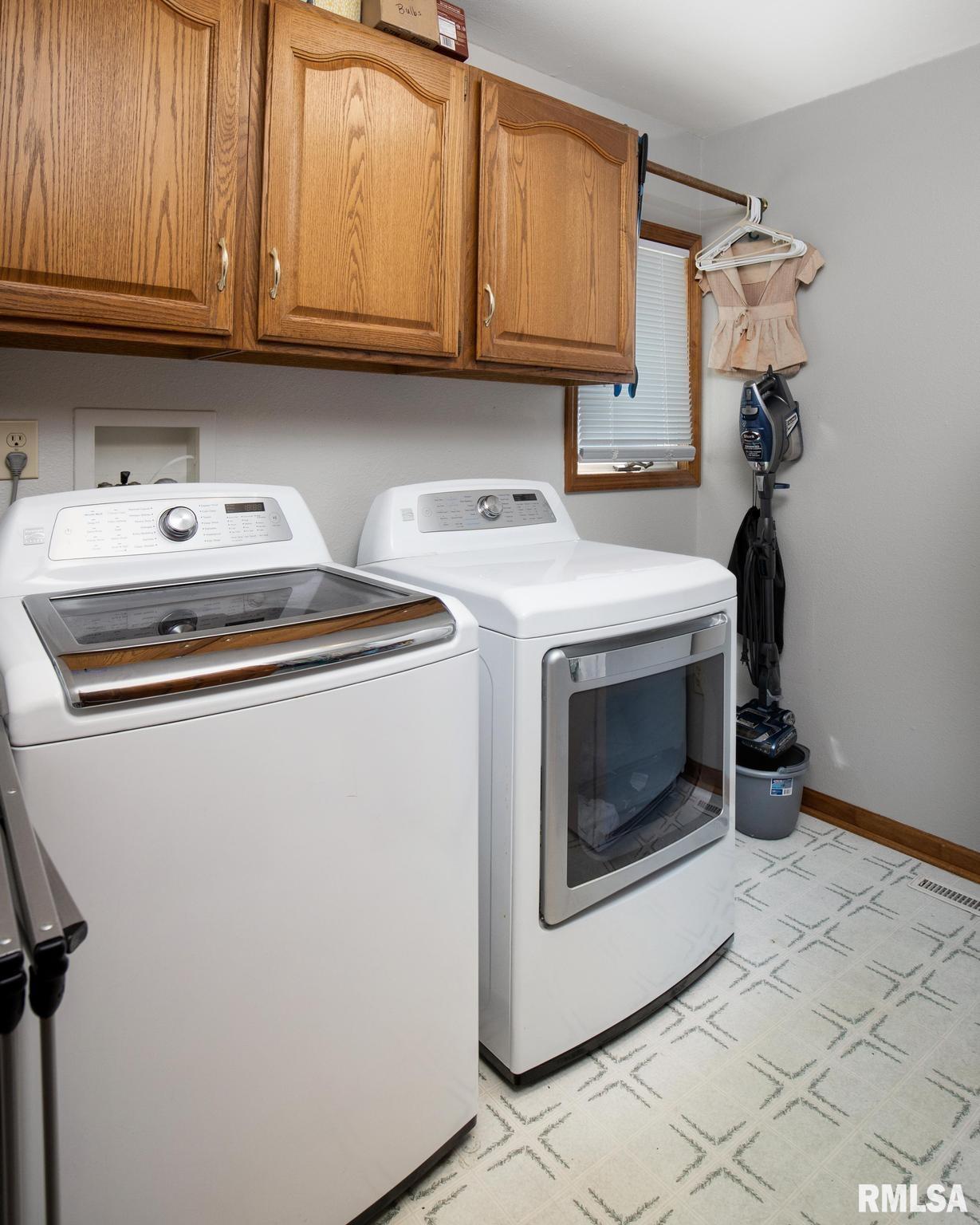 1104 Tottenham Court Washington, IL 61571 - Photo 27 of 46 Gallery Image 27