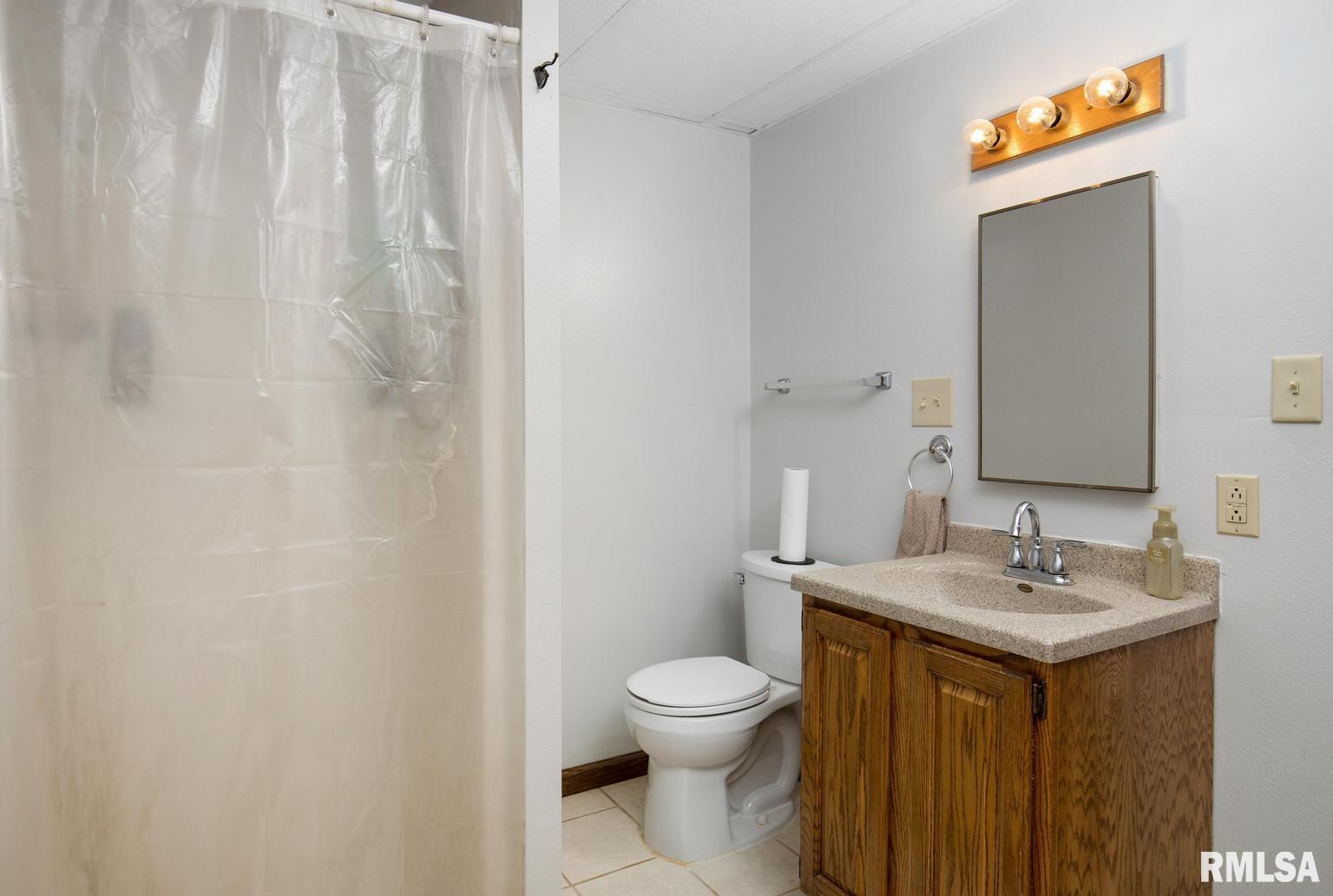 1104 Tottenham Court Washington, IL 61571 - Photo 34 of 46 Gallery Image 34
