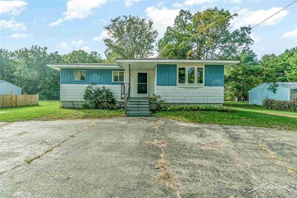 5770 South Graham Road St. Charles, MI 48655 - Photo 1 of 14