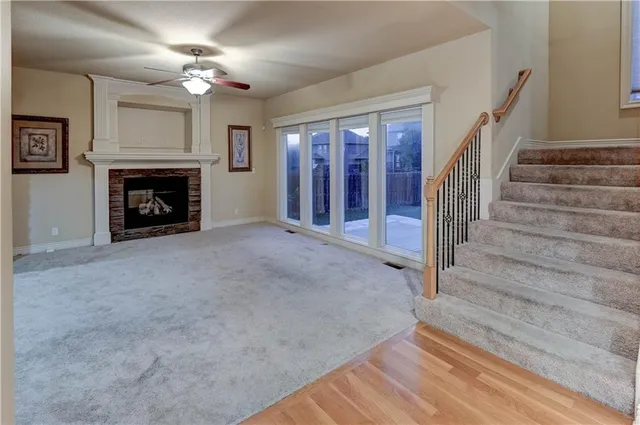 $389,900 | 820 Southwest 36 Street, Lee's Summit, MO 64082