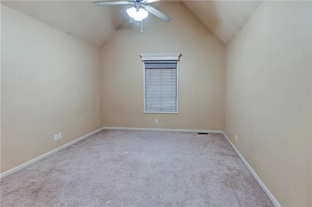 $389,900 | 820 Southwest 36 Street, Lee's Summit, MO 64082