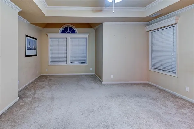 $389,900 | 820 Southwest 36 Street, Lee's Summit, MO 64082