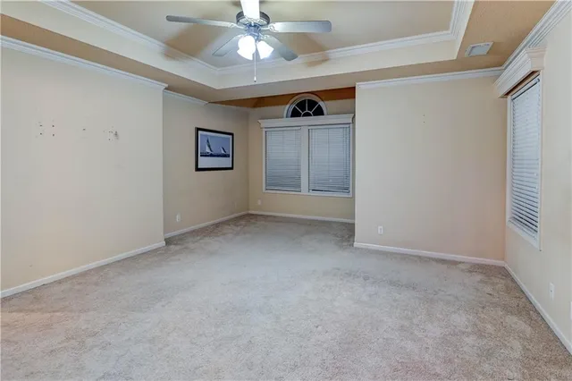 $389,900 | 820 Southwest 36 Street, Lee's Summit, MO 64082