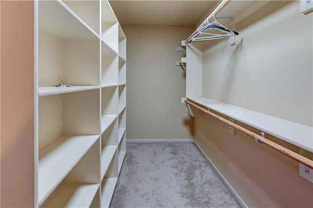 $389,900 | 820 Southwest 36 Street, Lee's Summit, MO 64082