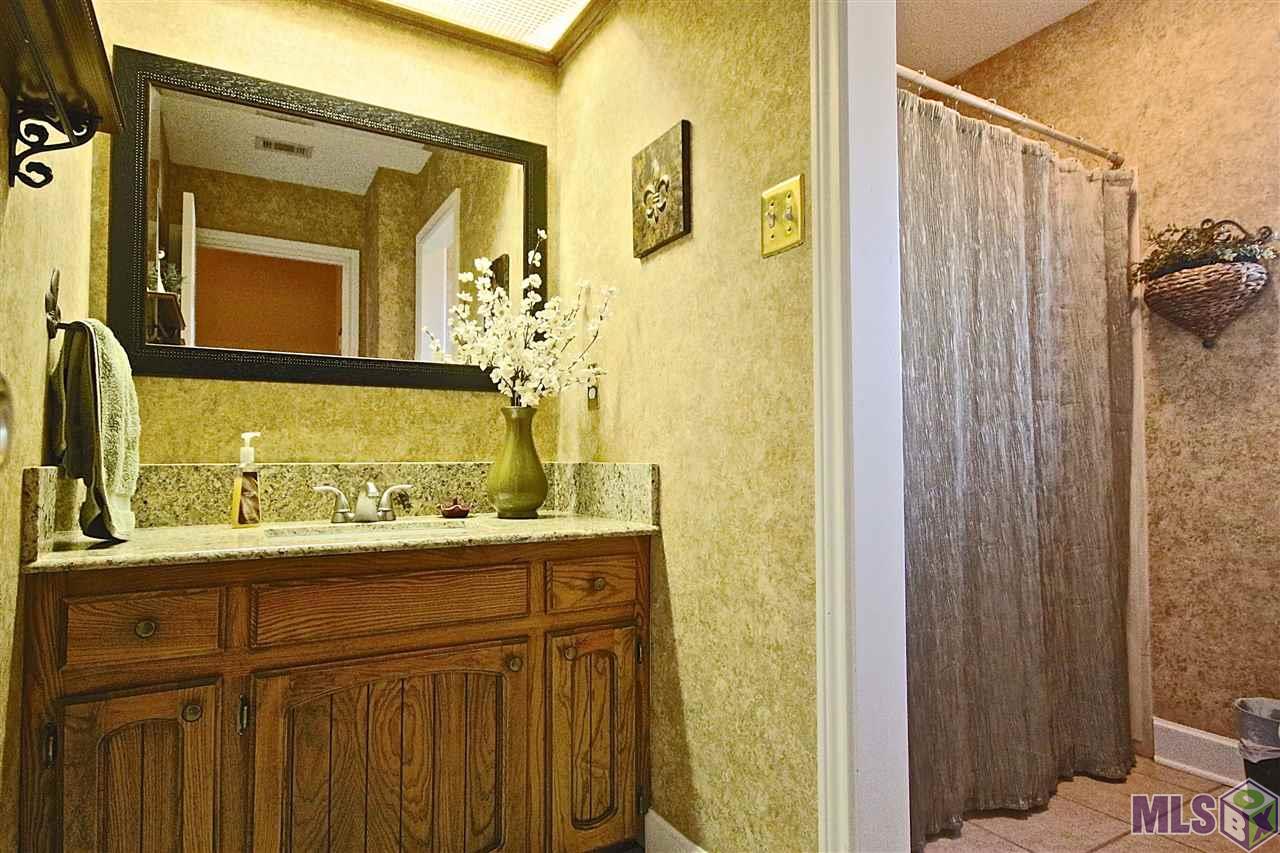 5131 Hickory Ridge Boulevard Baton Rouge, LA 70817 - Photo 17 of 33 Gallery Image 17