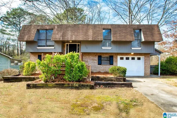 $1,565 | 118 Fox Hollies Boulevard, Bessemer, AL 35022