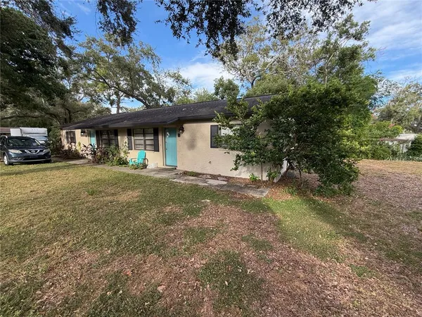 $1,700 | 447 6th Avenue Northeast, Unit B, Largo, FL 33770