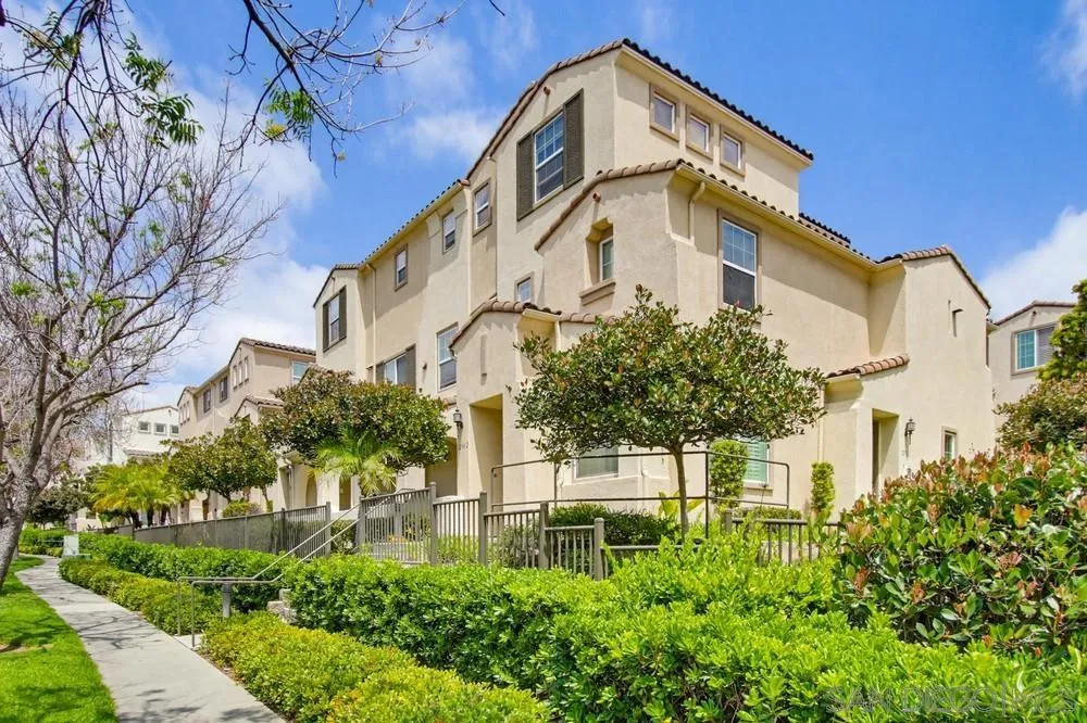 1298 Fools Gold Way, Unit 1 Chula Vista, CA 91913 - Photo 23 of 53