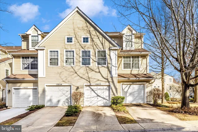 $2,449 | 13023 Bridger Drive, Unit 1414, Germantown, MD 20874