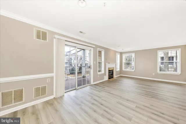 $2,449 | 13023 Bridger Drive, Unit 1414, Germantown, MD 20874