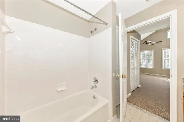 $2,449 | 13023 Bridger Drive, Unit 1414, Germantown, MD 20874