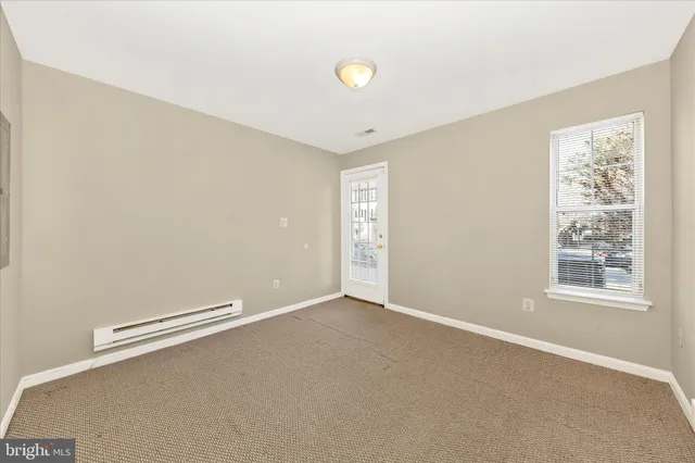 $2,449 | 13023 Bridger Drive, Unit 1414, Germantown, MD 20874